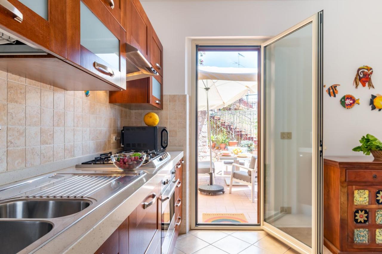 Taormina Panoramic Apartment With Parking Luaran gambar
